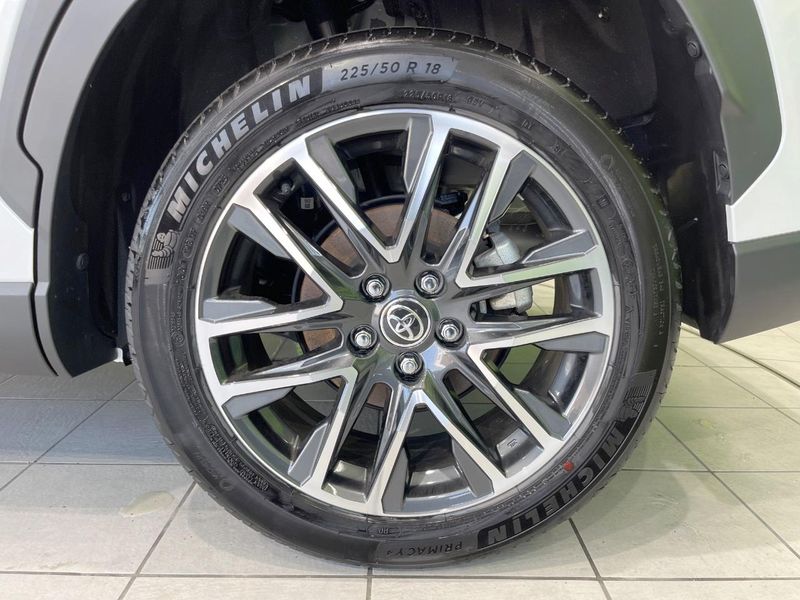 2025 Toyota Corolla Cross 6AA-ZVG13 (UW-6a6c14b48bc96)[15]