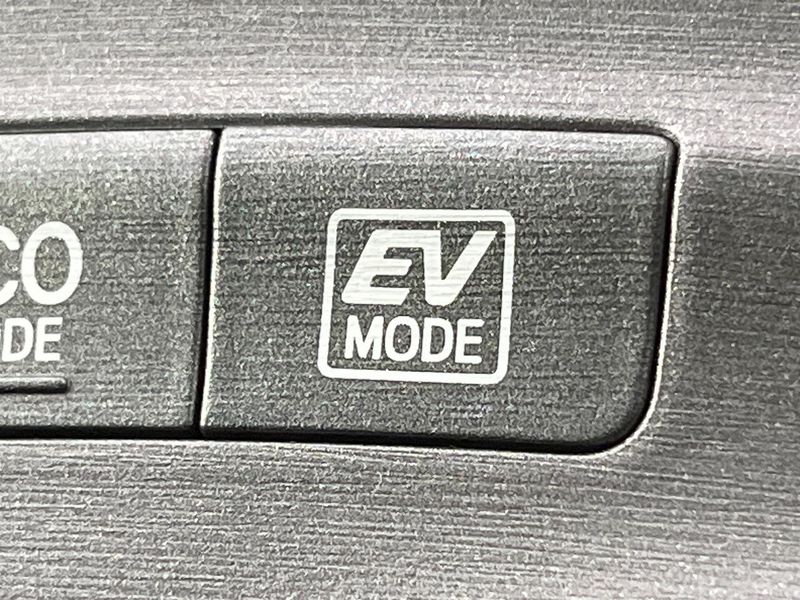 2012 Toyota Prius DAA-ZVW30 (UW-6a6c14be9a0ac)[23]