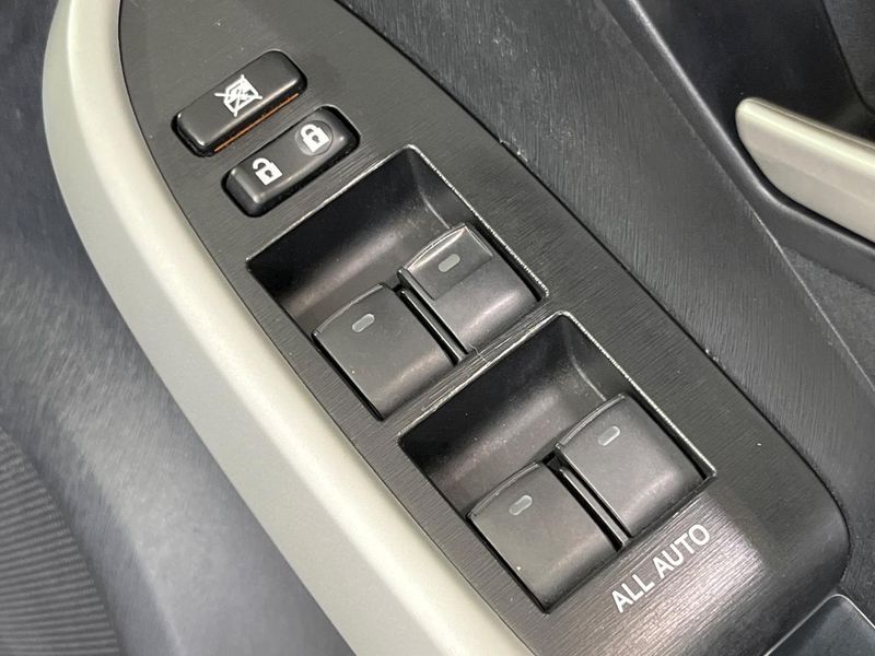 2012 Toyota Prius DAA-ZVW30 (UW-6a6c14be9a0ac)[5]