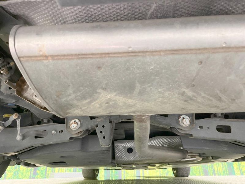 2016 Toyota Prius DAA-ZVW50 (UW-6a6c14c39774a)[17]