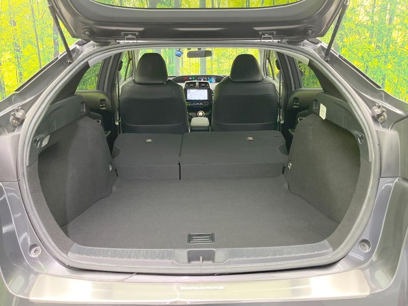 2016 Toyota Prius DAA-ZVW50 (UW-6a6c14c39774a)[12]