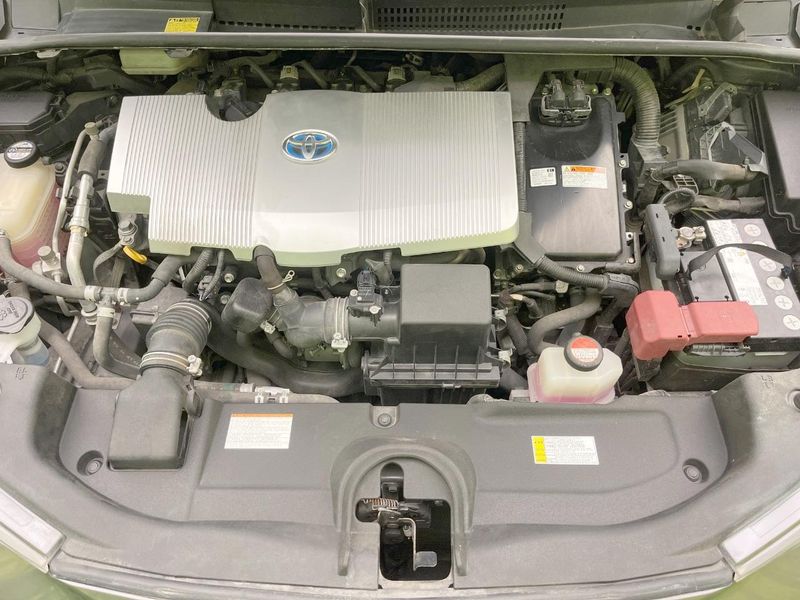 2016 Toyota Prius DAA-ZVW50 (UW-6a6c14c39774a)[5]