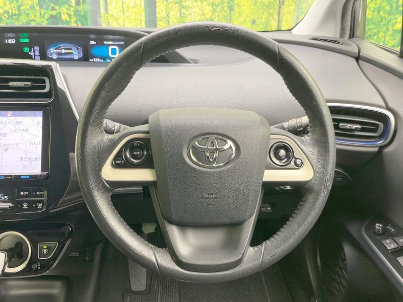 2016 Toyota Prius DAA-ZVW50 (UW-6a6c14c39774a)[25]