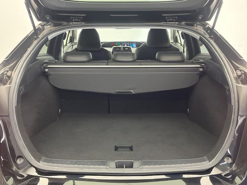 2018 Toyota Prius DAA-ZVW50 (UW-6a6c14c637fb5)[24]