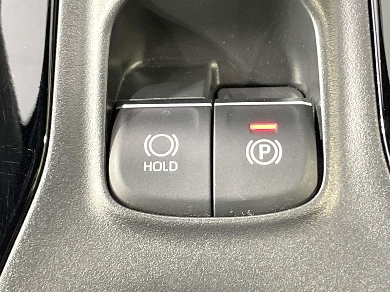 2022 Toyota Corolla Touring 6AA-ZWE211W (UW-6a6c14d61bd20)[24]