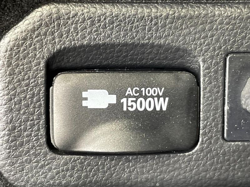 2021 Toyota Corolla Touring 6AA-ZWE214W (UW-6a6c14d680e96)[28]