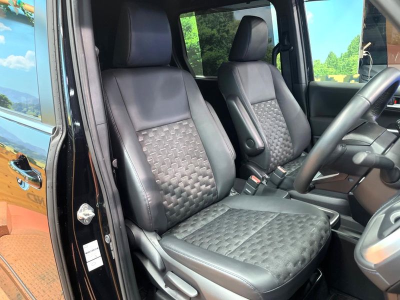 2023 Toyota Voxy 6AA-ZWR90W (UW-6a6c14e5559f5)[7]
