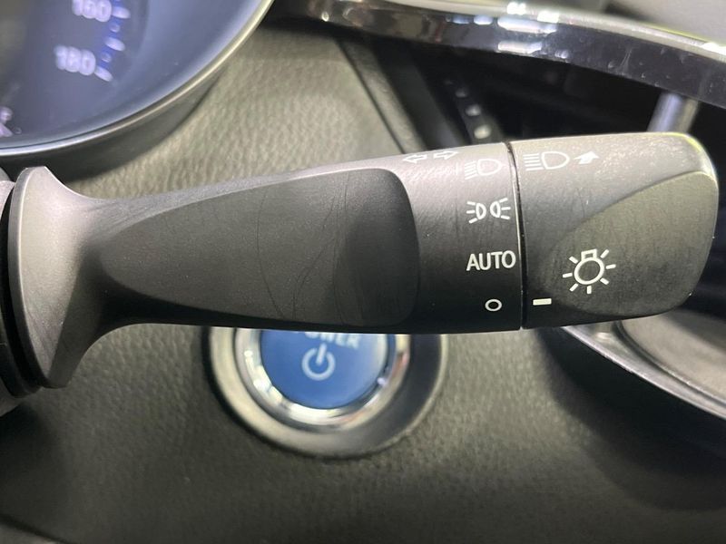 2018 Toyota C-HR DAA-ZYX10 (UW-6a6c14f49cb6f)[19]