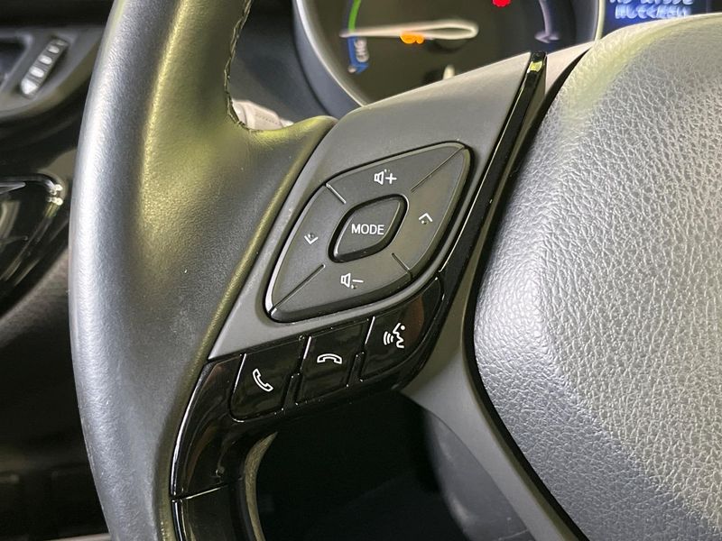 2018 Toyota C-HR DAA-ZYX10 (UW-6a6c14f49cb6f)[16]