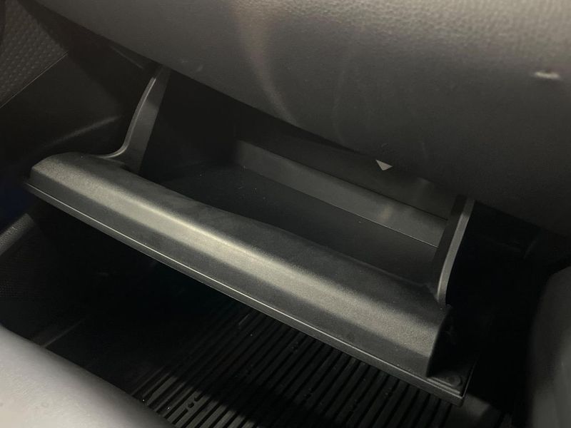 2019 Toyota C-HR 6AA-ZYX11 (UW-6a6c14f71a46f)[26]