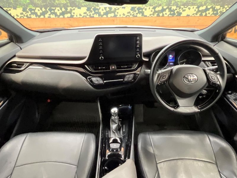2019 Toyota C-HR 6AA-ZYX11 (UW-6a6c14f71a46f)[15]