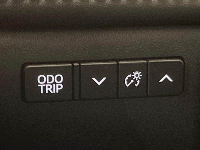 2023 Toyota Alphard Hybrid 6AA-AAHH40W (UW-6a6d6223be2d5)[29]