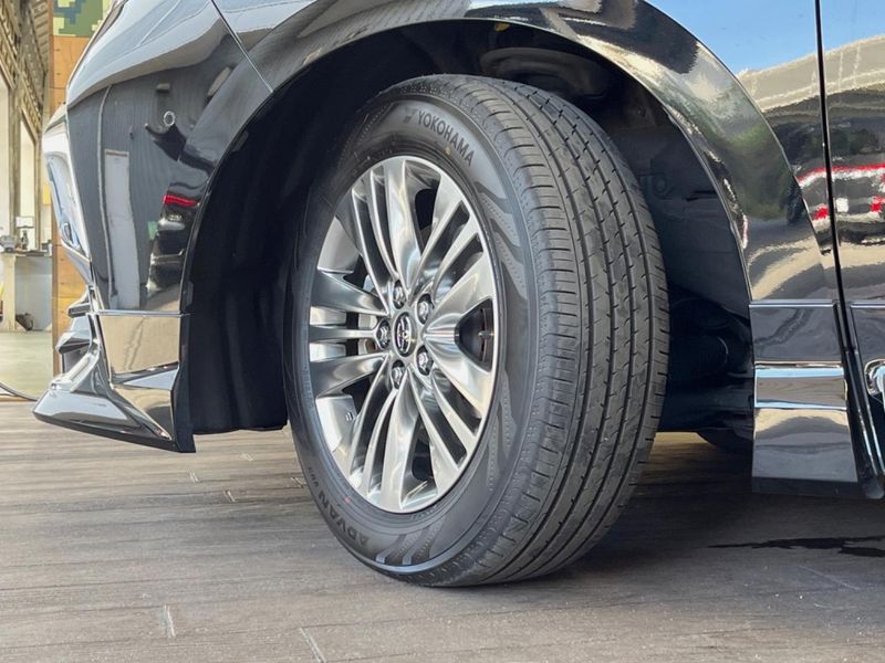 2023 Toyota Alphard Hybrid 6AA-AAHH40W (UW-6a6d6223be2d5)[9]