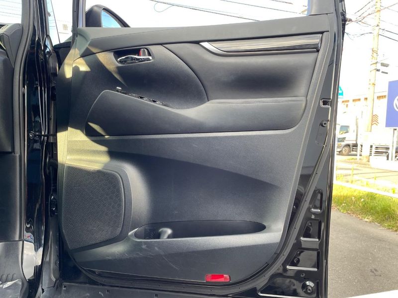 2015 Toyota Vellfire DBA-AGH30W (UW-6a6d6234bc68d)[17]