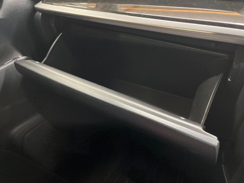 2015 Toyota Vellfire DBA-AGH30W (UW-6a6d62364a935)[28]
