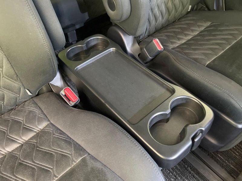 2018 Toyota Vellfire DBA-AGH30W (UW-6a6d623a5ecaa)[16]