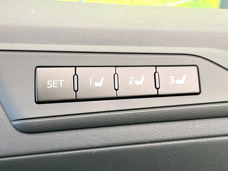 2019 Toyota Alphard DBA-AGH30W (UW-6a6d62404f0ed)[29]