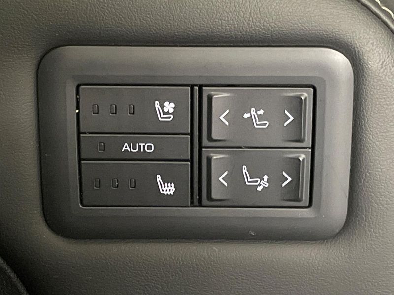 2024 Toyota Alphard 3BA-AGH40W (UW-6a6d624f8231f)[28]