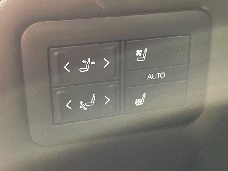 2024 Toyota Alphard 3BA-AGH40W (UW-6a6d624f8231f)[29]