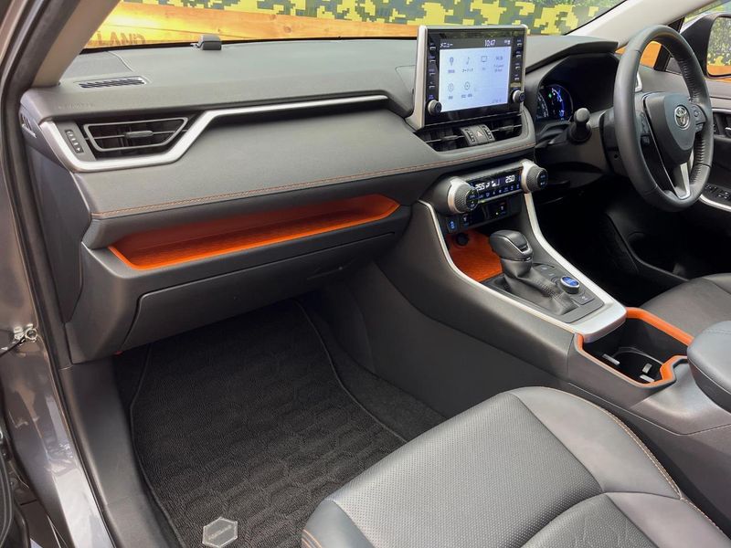 2022 Toyota RAV4 6AA-AXAH54 (UW-6a6d626ab640a)[26]