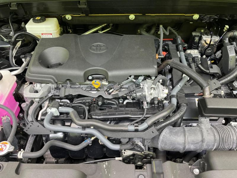 2023 Toyota Harrier Hybrid 6AA-AXUH80 (UW-6a6d62732f6a2)[4]