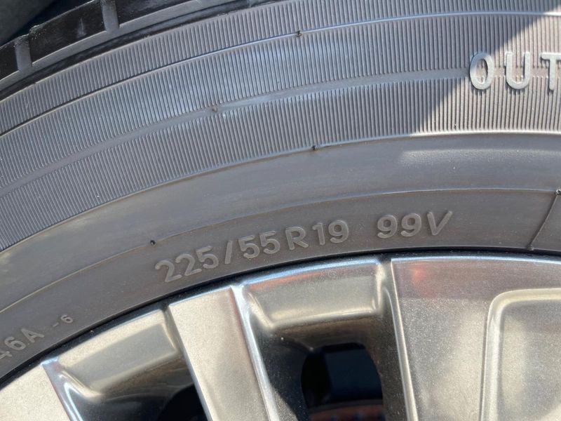 2023 Toyota Harrier Hybrid 6AA-AXUH80 (UW-6a6d6276bcb50)[10]