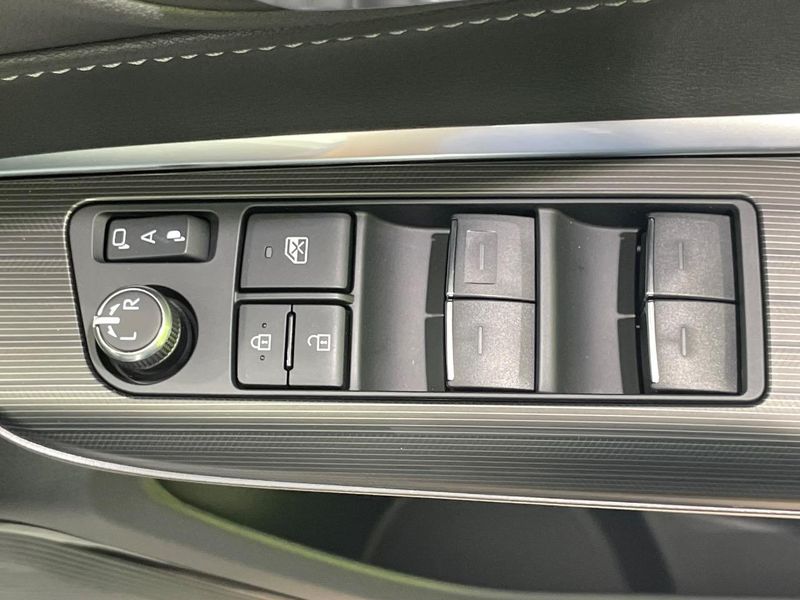 2024 Toyota Harrier Hybrid 6AA-AXUH80 (UW-6a6d6277ddd0c)[5]