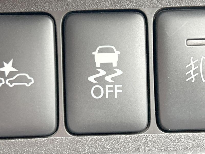 2015 Mitsubishi eK Space DBA-B11A (UW-6a6d628d34806)[22]