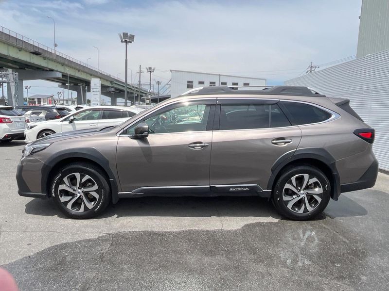 2022 Subaru Legacy Outback 4BA-BT5 (UW-6a6d62c9bcc01)[10]