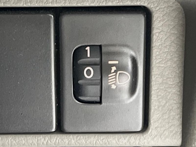 2022 Nissan NV100 Clipper Van 5BD-DR17V (UW-6a6d62ecd6fae)[26]