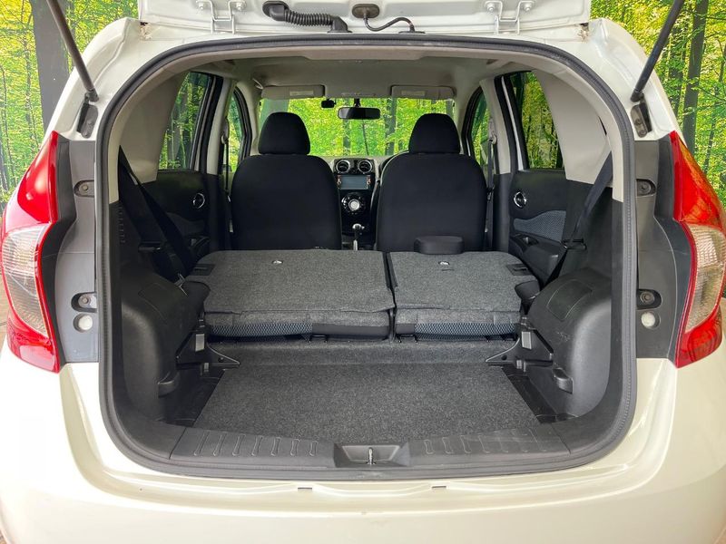 2013 Nissan Note DBA-E12 (UW-6a6d62eeb20bf)[29]