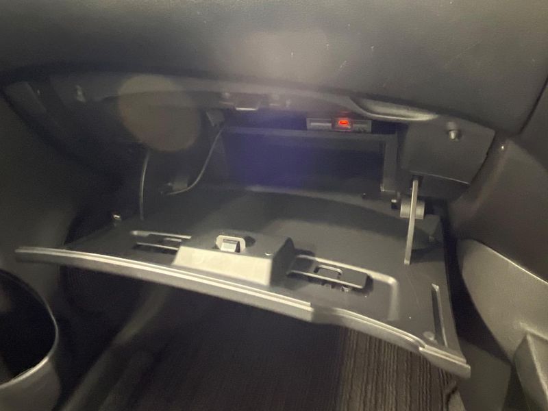 2013 Nissan Note DBA-E12 (UW-6a6d62eeb20bf)[7]