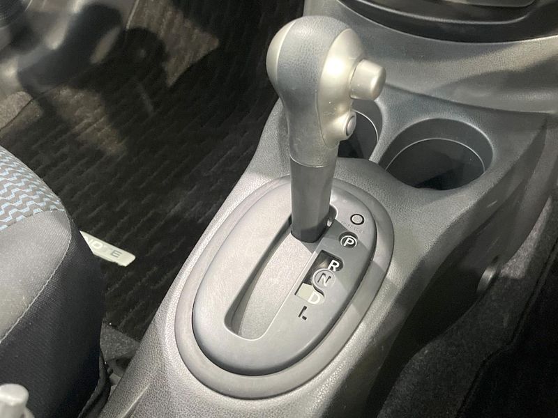 2013 Nissan Note DBA-E12 (UW-6a6d62eeb96f1)[18]