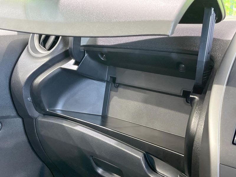 2013 Nissan Note DBA-E12 (UW-6a6d62eeb96f1)[22]