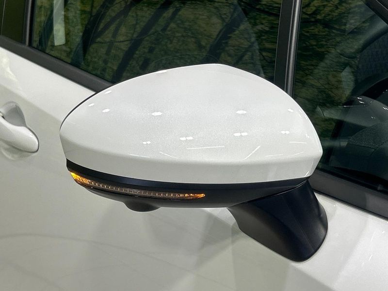 2025 Nissan Aura 6AA-FE13 (UW-6a6d6300c6125)[13]