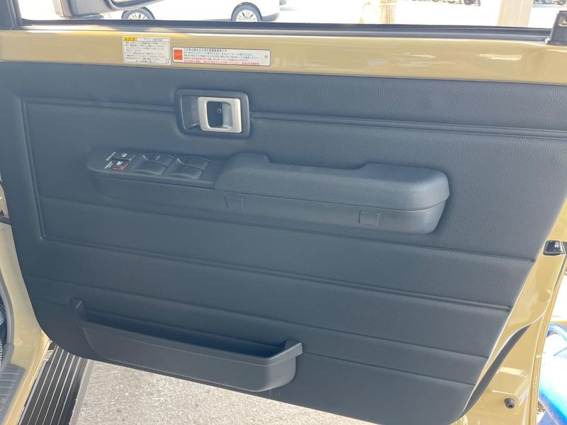 2025 Toyota Land Cruiser 70 3DA-GDJ76W (UW-6a6d6319779d2)[28]