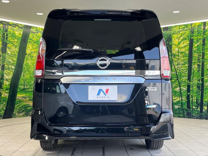 2017 Nissan Serena DAA-GFC27 (UW-6a6d631d697df)[10]