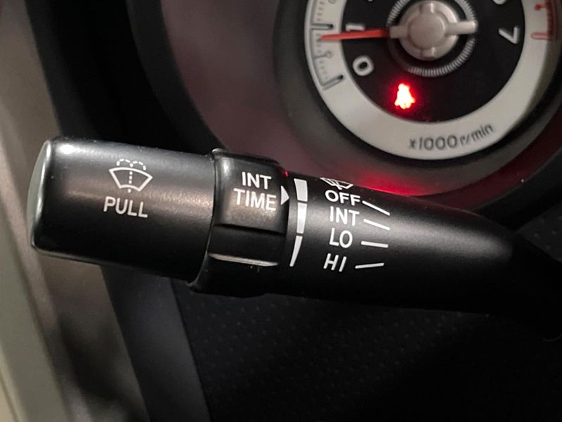 2013 Toyota FJ CRUISER CBA-GSJ15W (UW-6a6d634191a17)[18]