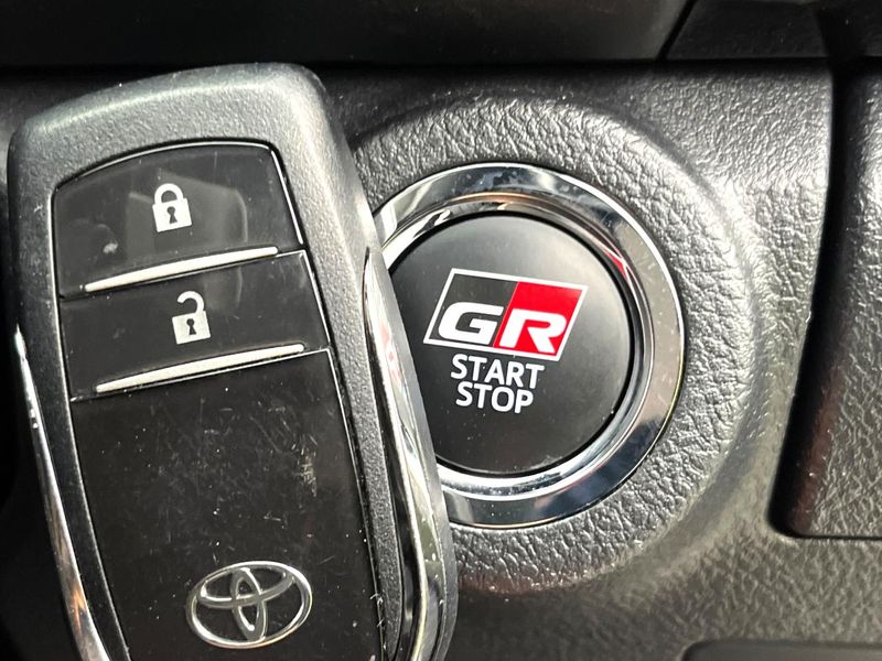 2023 Toyota Hilux 3DF-GUN125 (UW-6a6d635134235)[9]