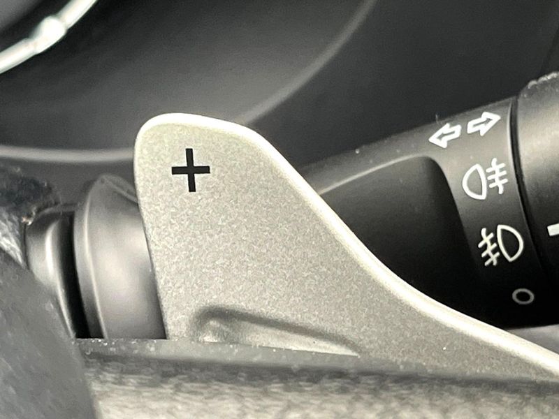 2023 Toyota Hilux 3DF-GUN125 (UW-6a6d635134235)[16]