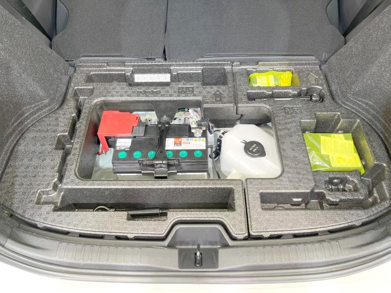 2020 Toyota GR YARIS 4BA-GXPA16 (UW-6a6d63534a51d)[24]