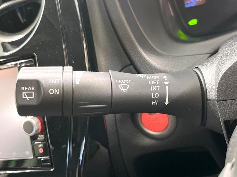 2017 Nissan Note DAA-HE12 (UW-6a6d635df4125)[25]