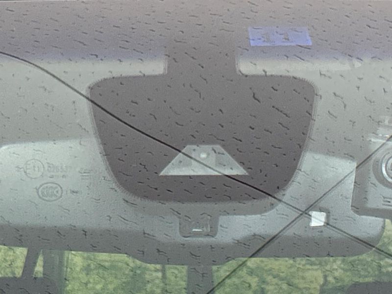 2015 Nissan Serena DAA-HFC26 (UW-6a6d636ec04fb)[12]