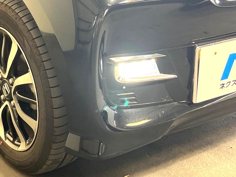 2020 Honda N-BOX CUSTOM 6BA-JF3 (UW-6a6d63a7b4c1c)[12]