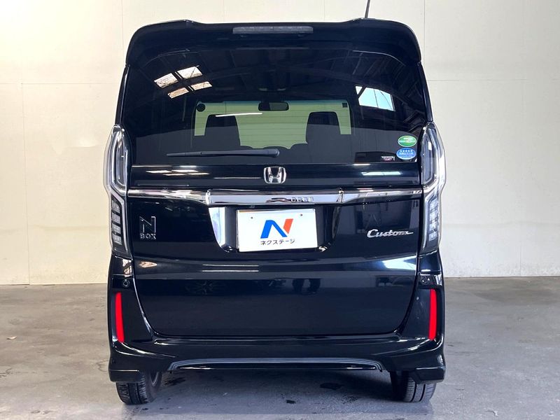 2020 Honda N-BOX CUSTOM 6BA-JF3 (UW-6a6d63a7b4c1c)[22]