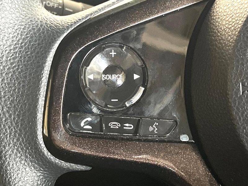 2020 Honda N-BOX CUSTOM 6BA-JF3 (UW-6a6d63a7b4c1c)[28]