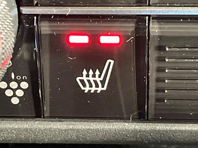2021 Honda N-BOX CUSTOM 6BA-JF3 (UW-6a6d63b0d1bcb)[17]
