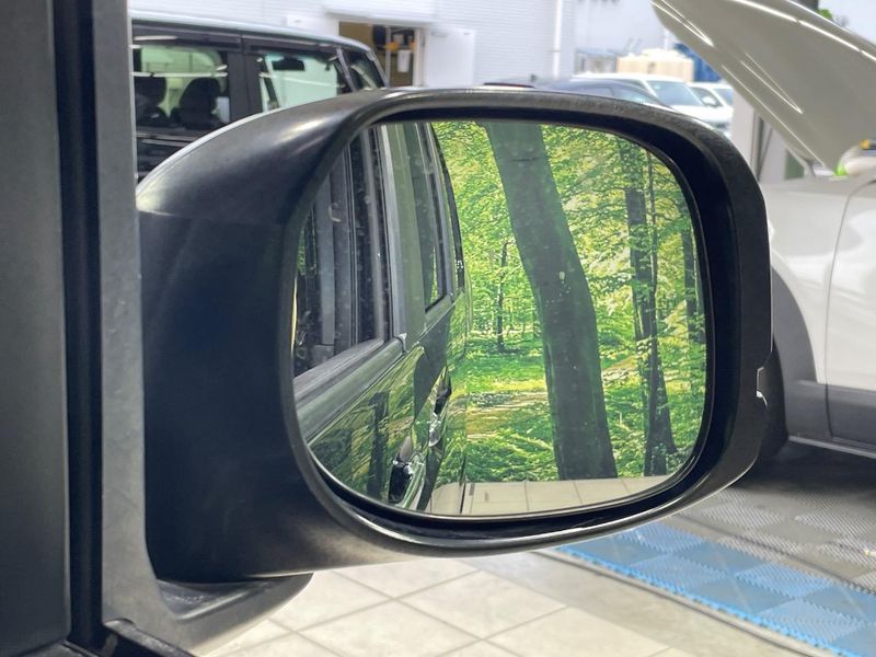 2021 Honda N-BOX CUSTOM 6BA-JF3 (UW-6a6d63b0d1bcb)[27]