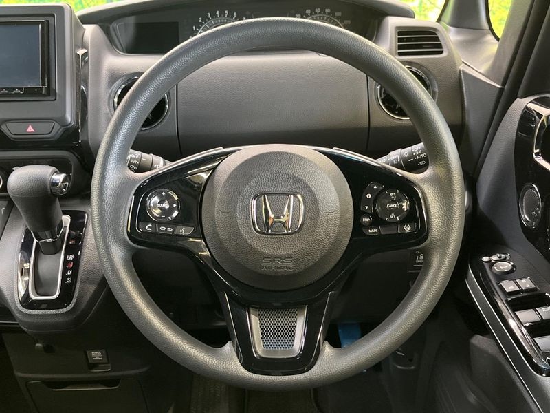 2023 Honda N-BOX CUSTOM 6BA-JF3 (UW-6a6d63bbe957b)[21]