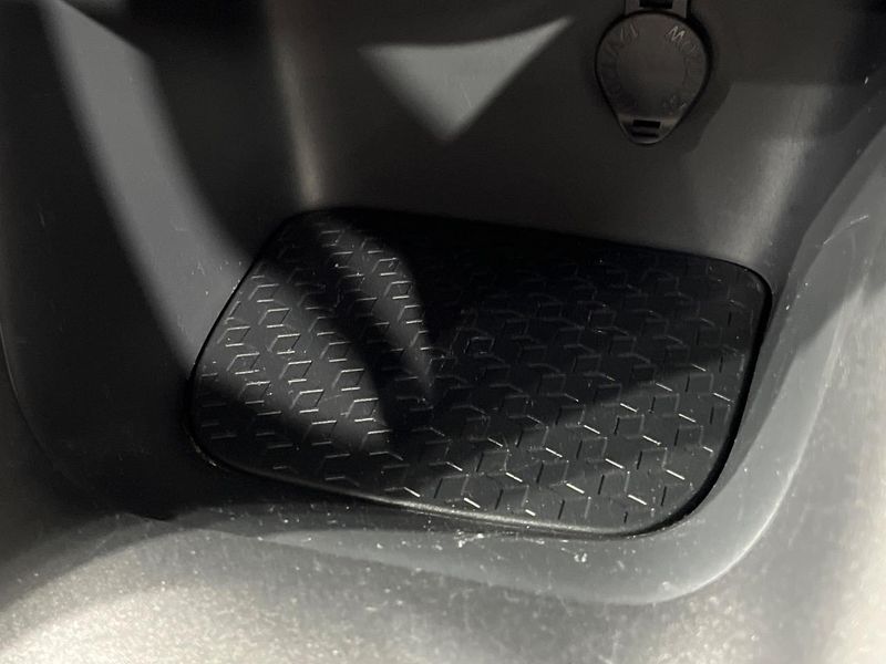 2021 Toyota Yaris 5BA-KSP210 (UW-6a6d640b946cf)[21]